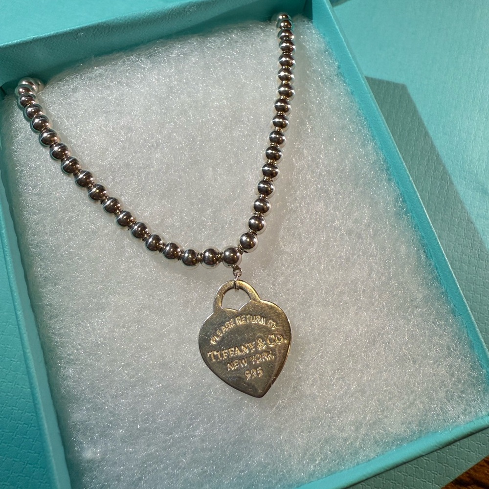Necklace - Picture 2 of 6